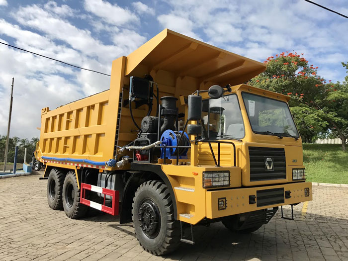 Tanques Personalizados para Caminhão, a solução sob medida para o seu negócio. Nossa equipe especializada trabalhará em estreita colaboração com você para entender suas necessidades e projetar um Tanque para Caminhão exclusivo, feito sob medida.
